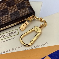 Louis Vuitton Key Pouch M62658