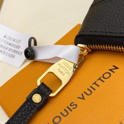 Louis Vuitton Daily Pouch M62937 Clutch