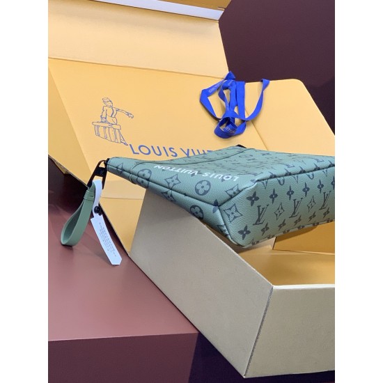 Louis Vuitton Pochette Voyage Souple M82800 shopping Bags