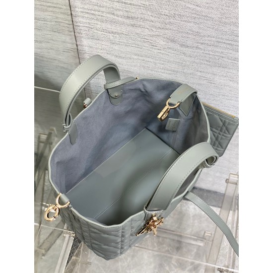 Dior MEDIUM TOUJOURS BAG  Stone Gray Macrocannage Calfskin Shoulder Bags for Women
