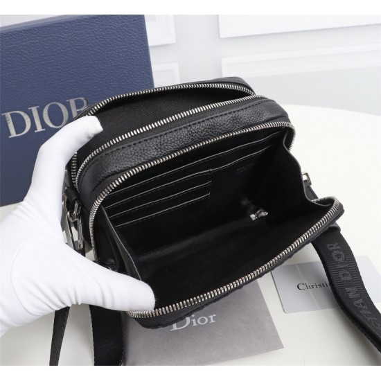 DIOR POUCH WITH STRAP C119 Black Dior Oblique Jacquard