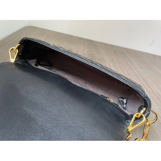 Fendi Baguette Black leather bag 8BR600 