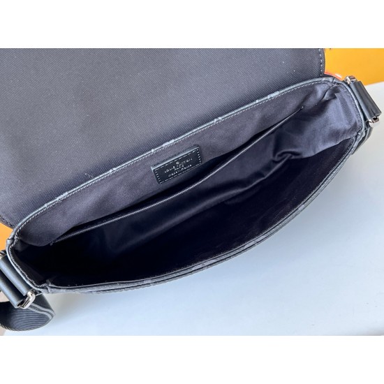 Louis Vuitton District PM Messenger Bag M46255 Shoulder Bags for Men