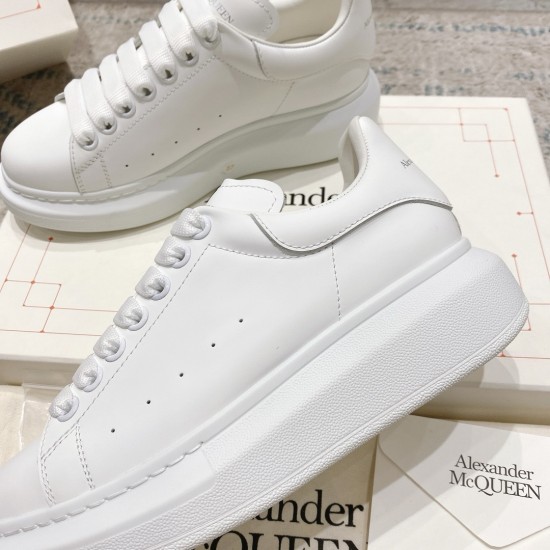 Alexander McQueen Oversized Sneaker size 36-46