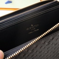 Louis Vuitton Zippy Wallet M82233